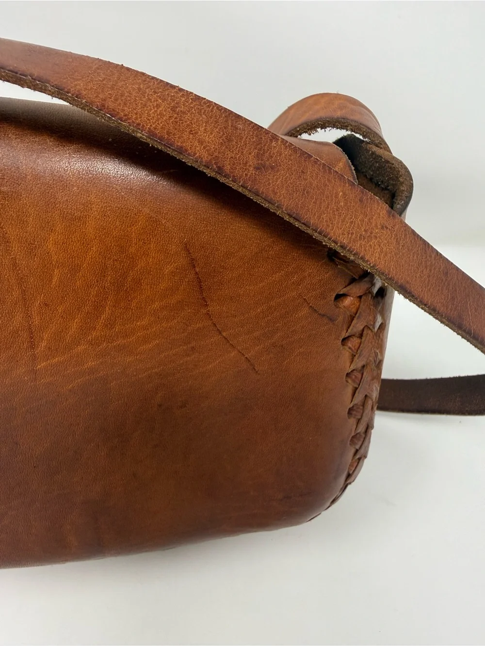 Classic Brown Leather Crossbody Bag - Timeless Rustic Style